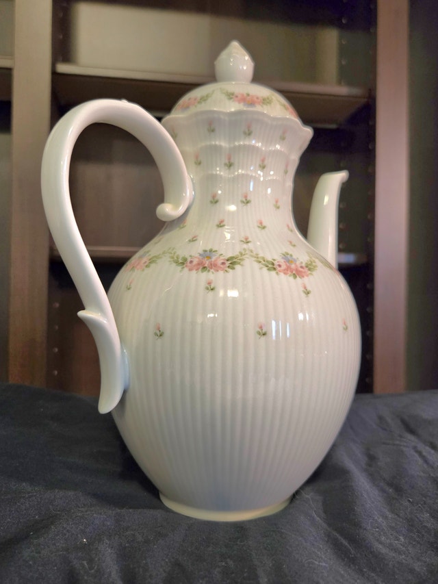 Kaiser Coffee Pot & Warming Tray - photo 2