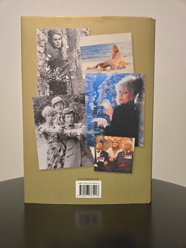 Joanna Lumley - Absolutley - photo 3