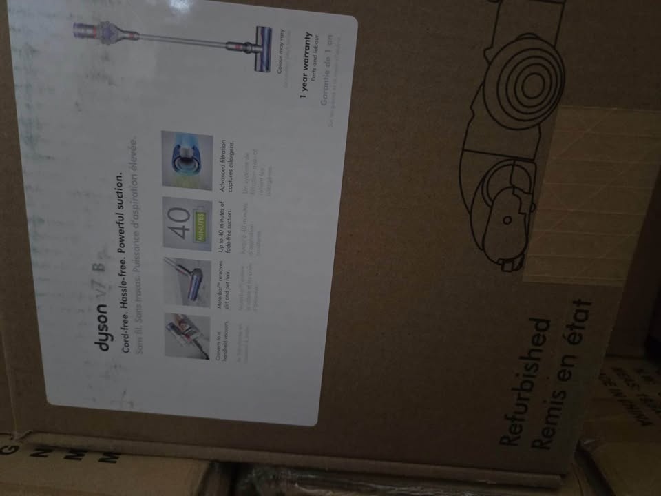 Dyson V7 Advanced Cordless Stick Vacuum - Silver - photo 5