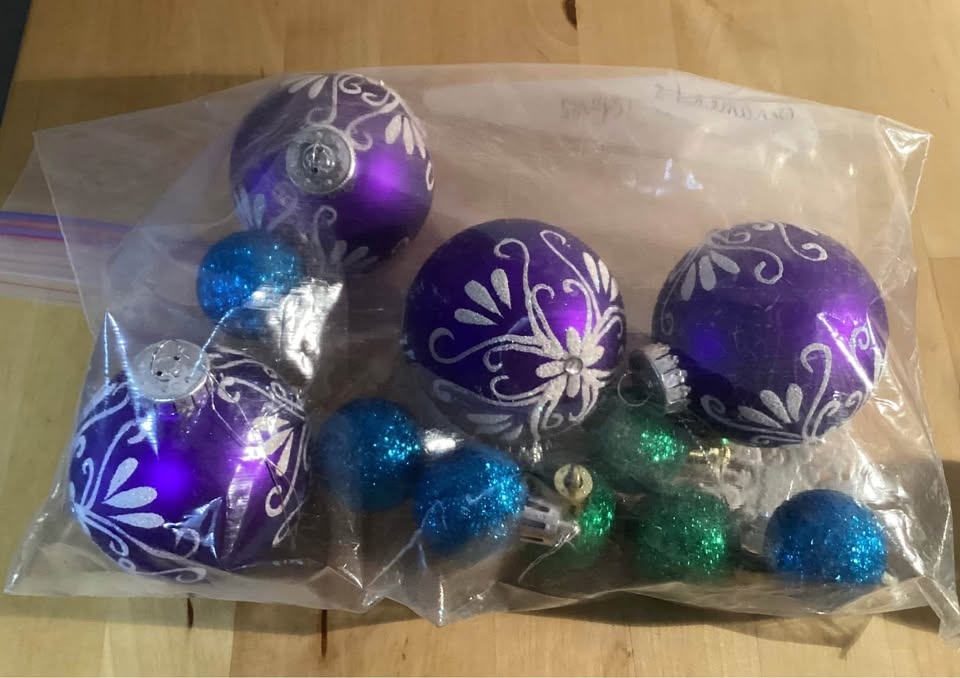 Christmas tree ornaments - photo 4