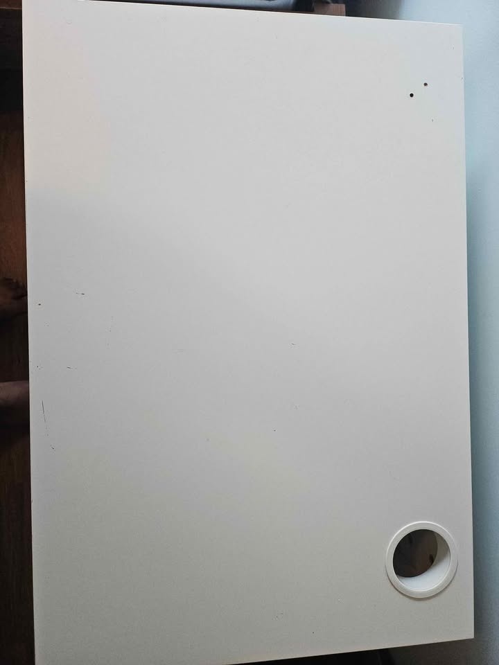 White Ikea Desk - photo 2