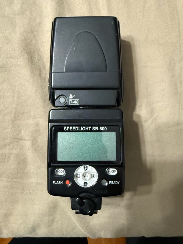 Nikon Speedlight SB-800 Flash – i-TTL / Wireless Capable