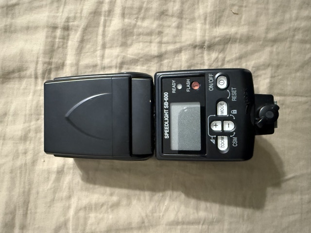 Nikon Speedlight SB-600 Flash - photo 2