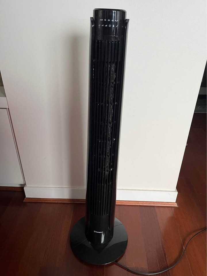 Westinghouse oscillating tower fan — black — $15 - photo 2