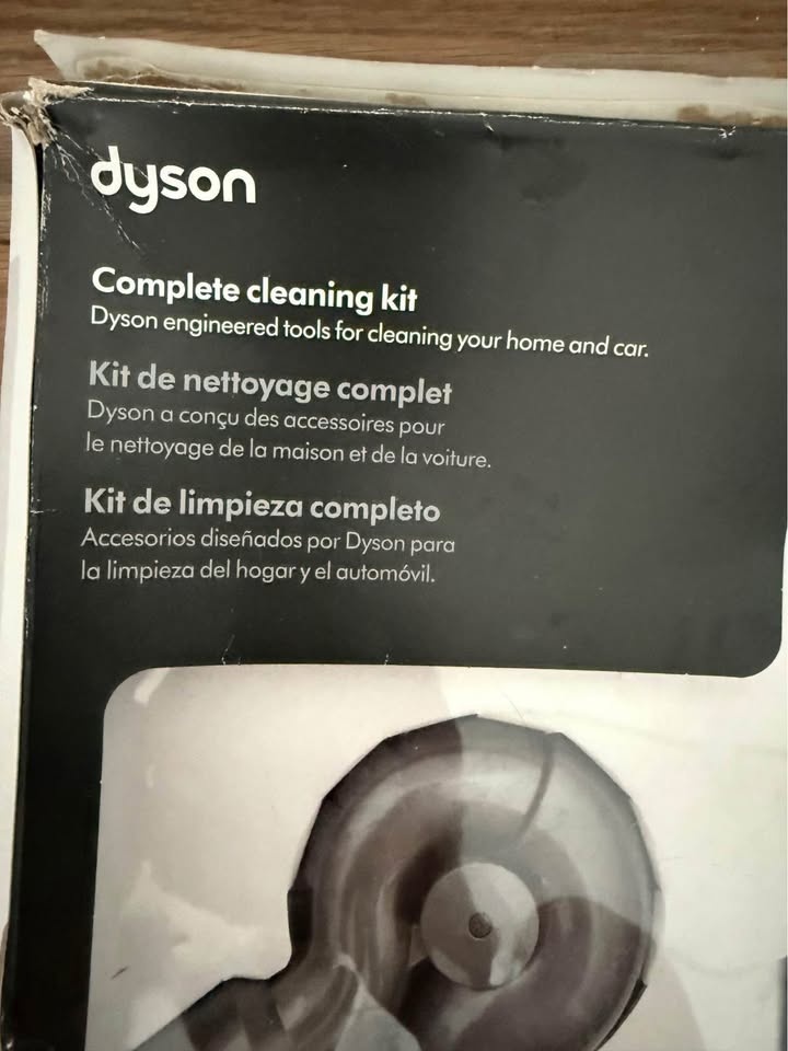 MOVING SALE - Dyson Complete Cleaning Kit – Home & Car - photo 2