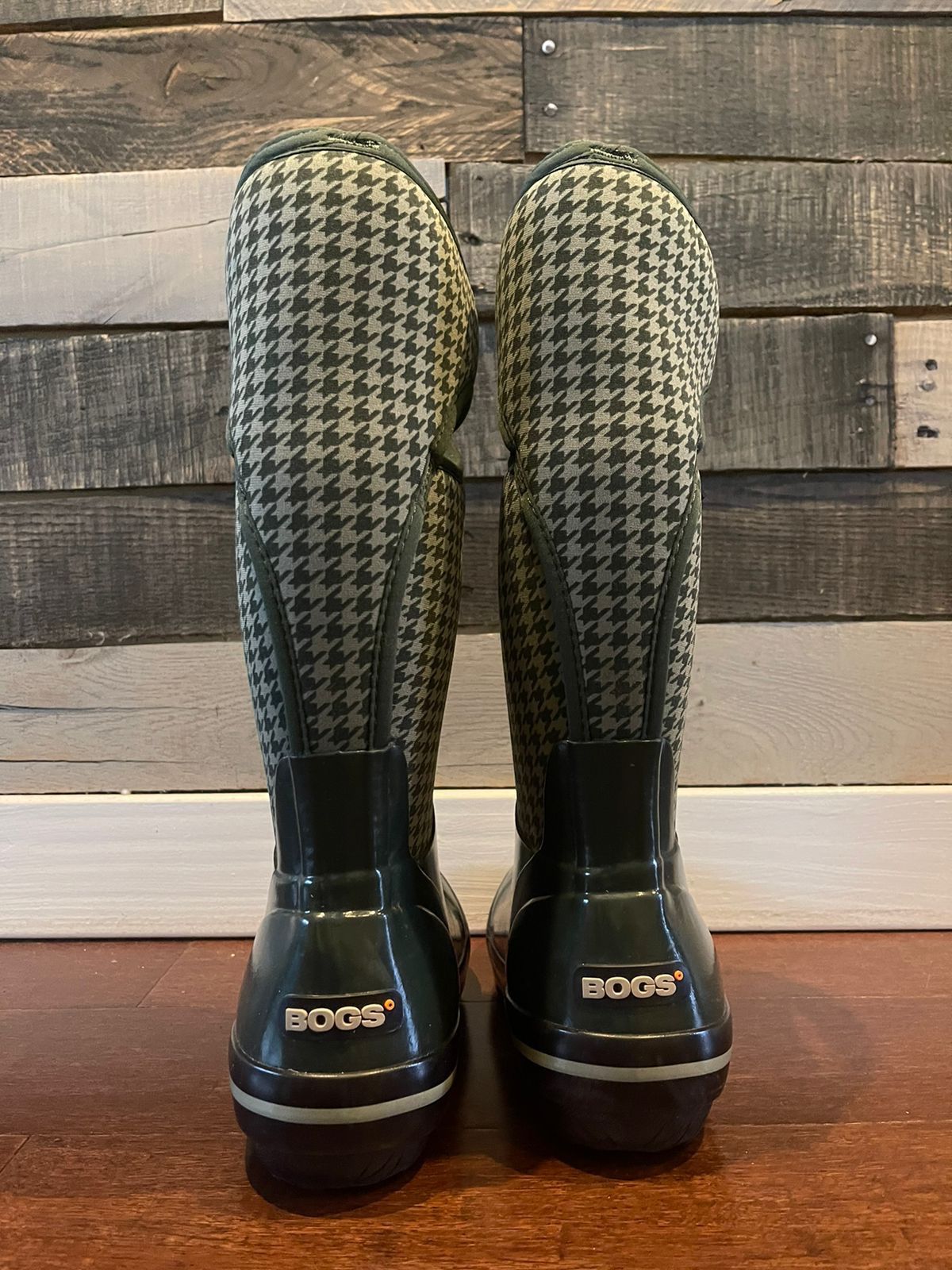 Bogs Snow Boots plaid olive green size 6 Womens - photo 3