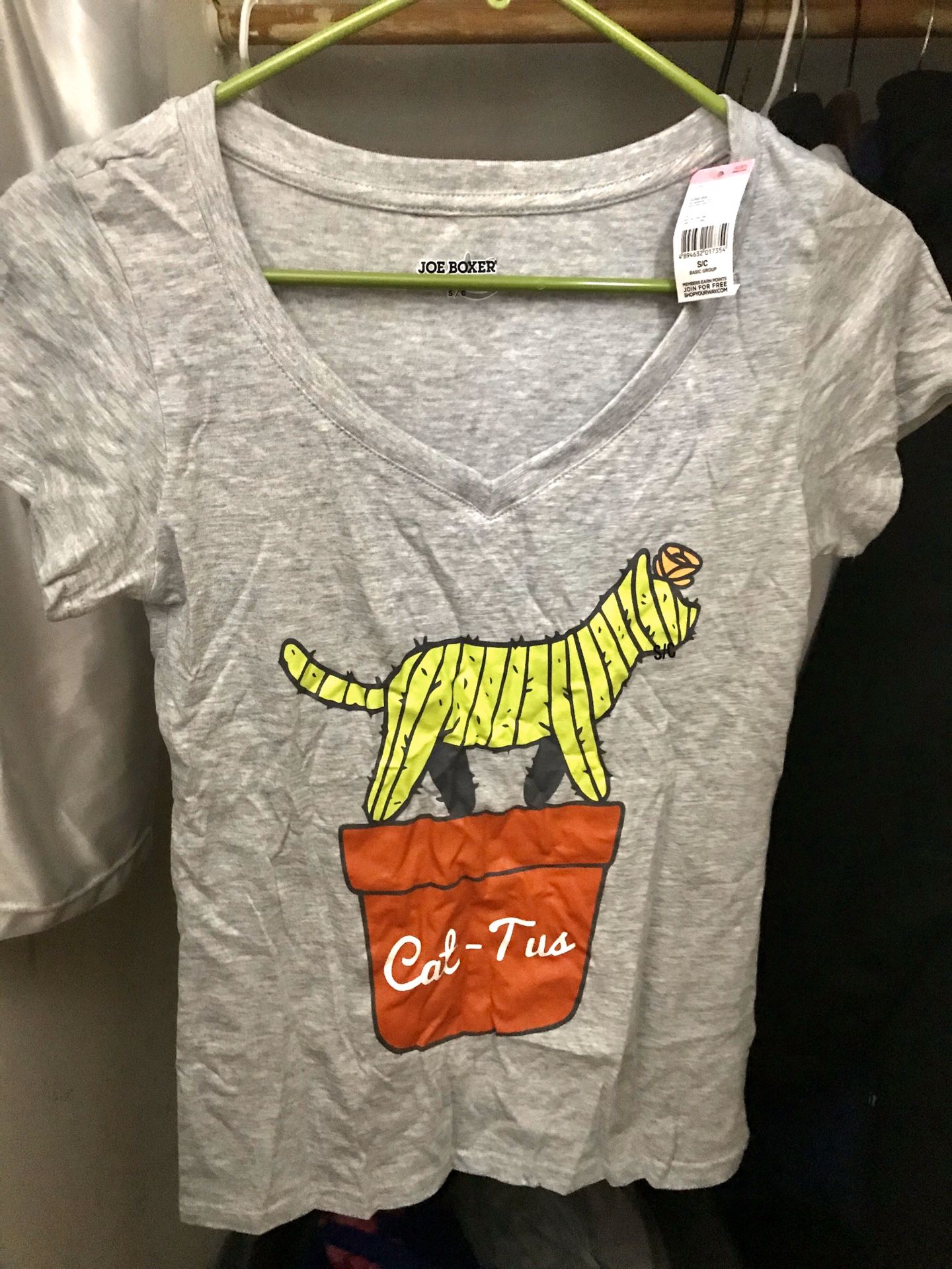Size S, woman Sweater and shirt, brand new $5-10 - photo 2