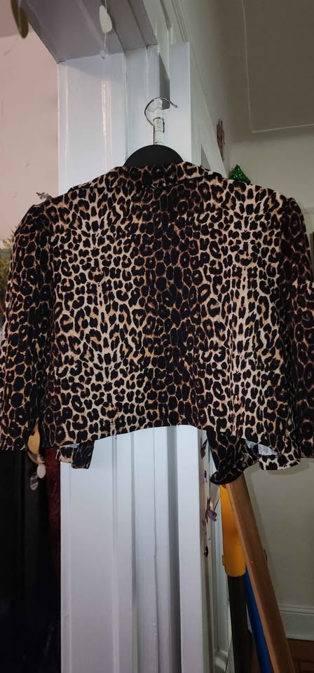 Cropped leopard print bolero - photo 4