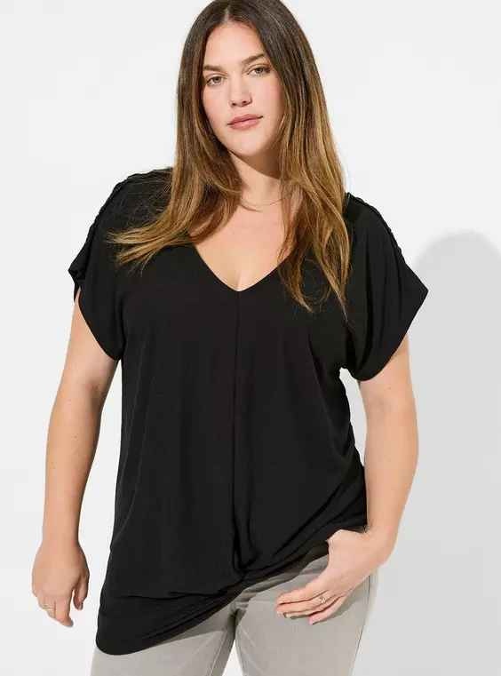 Torrid Knit V-Neck Twist Front Crochet Back top - photo 3
