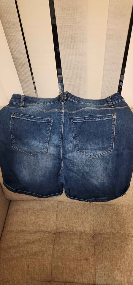 Curve Appeal Women's Jean shorts - photo 3