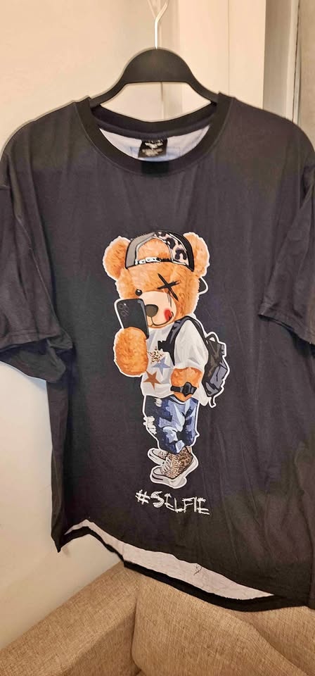 Men's Rutherford Selfie bear tshirt