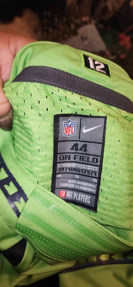 Nike NFL Men's Jersey Lynch #24 - photo 2