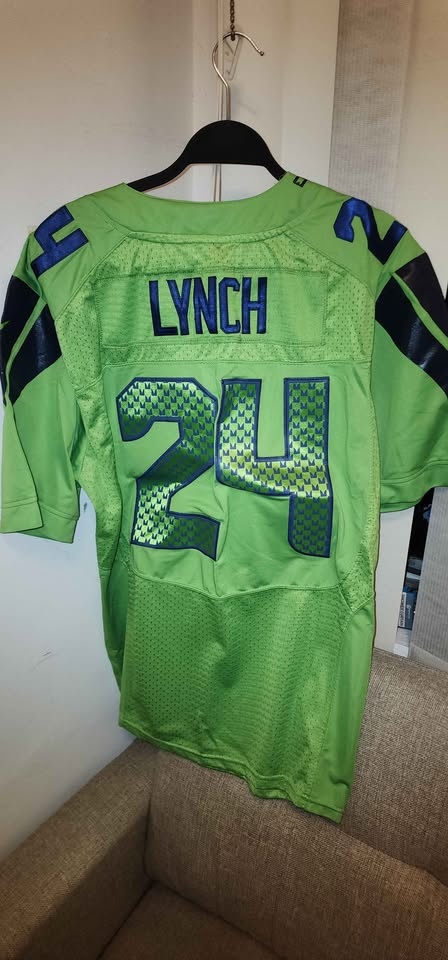 Nike NFL Men's Jersey Lynch #24 - photo 3