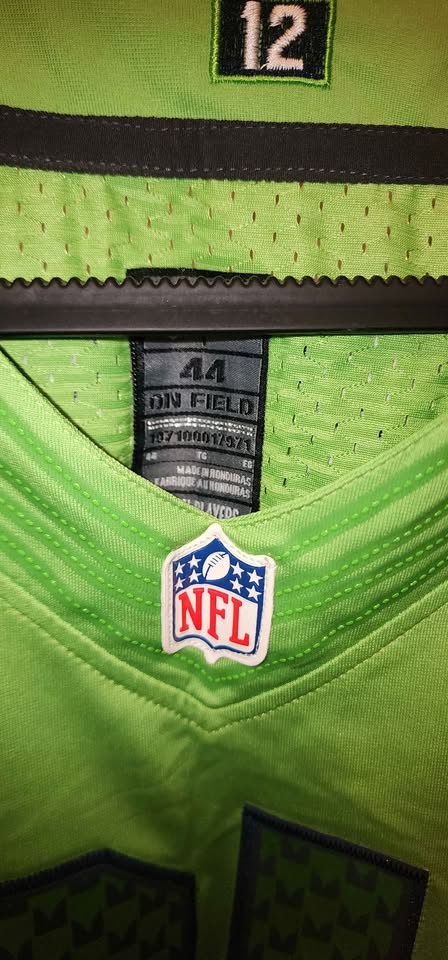 Nike NFL Men's Jersey Lynch #24 - photo 5
