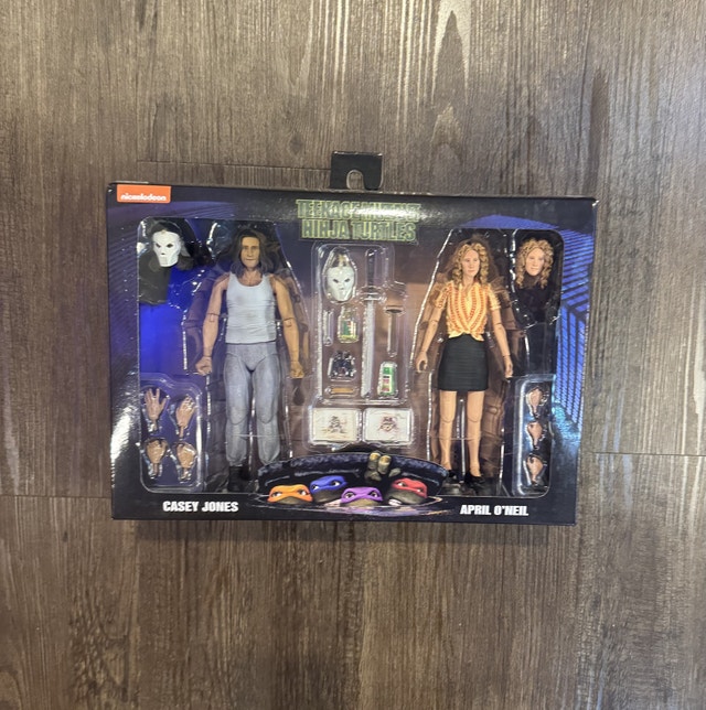 Casey Jones / April O’Neil TMNT NECA