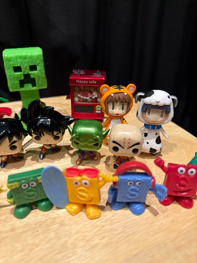 Various Figures - photo 5