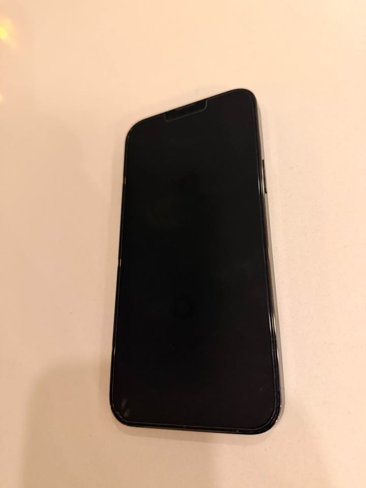 iPhone 13 Pro Max – Green – 128GB Excellent Condition – Unlocked - photo 2