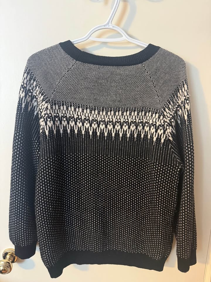 Ladies J Crew Sweater - Size XL - photo 2