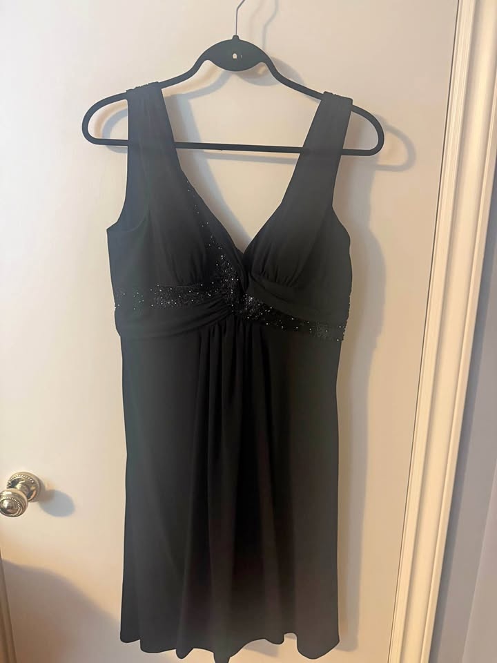 Vintage Ladies BCBG Little Black Dress - Size 10 - Black