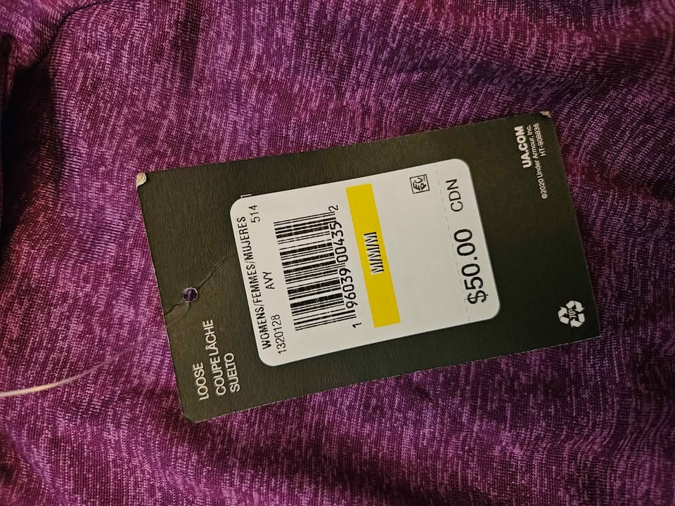 Underarmour athletic top Medium - BRAND NEW - photo 3