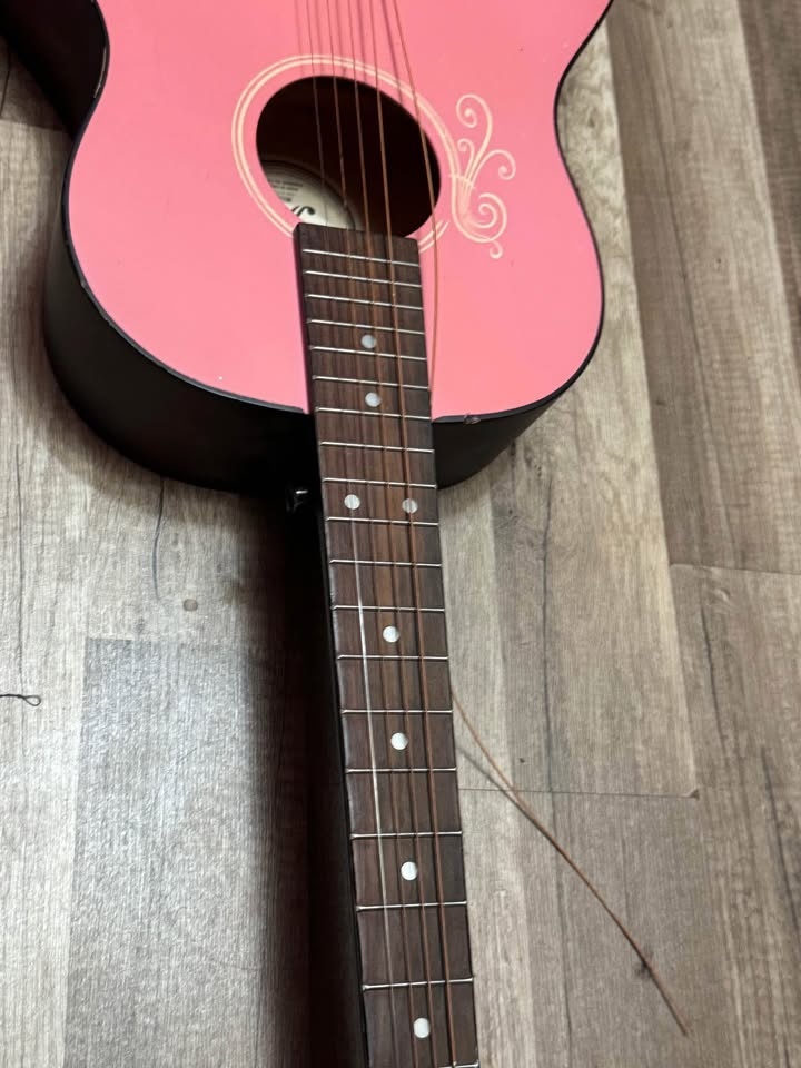 🎸 Pink Acoustic Guitar – Beginner / Kids Guitar – Easy Fix - photo 3