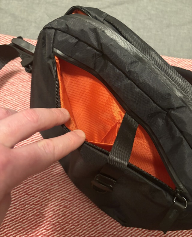 Alpaka Go Sling - Black X-PAC - Like New - photo 3