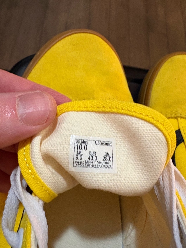 Vans Old Skool Custom Shoes - Yellow - Men’s Size 10 - photo 5