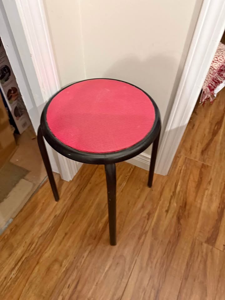 Round Seat Stool
