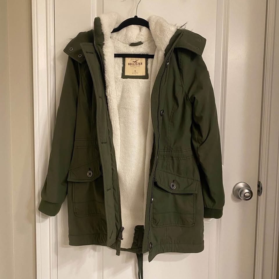 Womens Hollister Water Resistant Fur Parka Jacket - photo 2