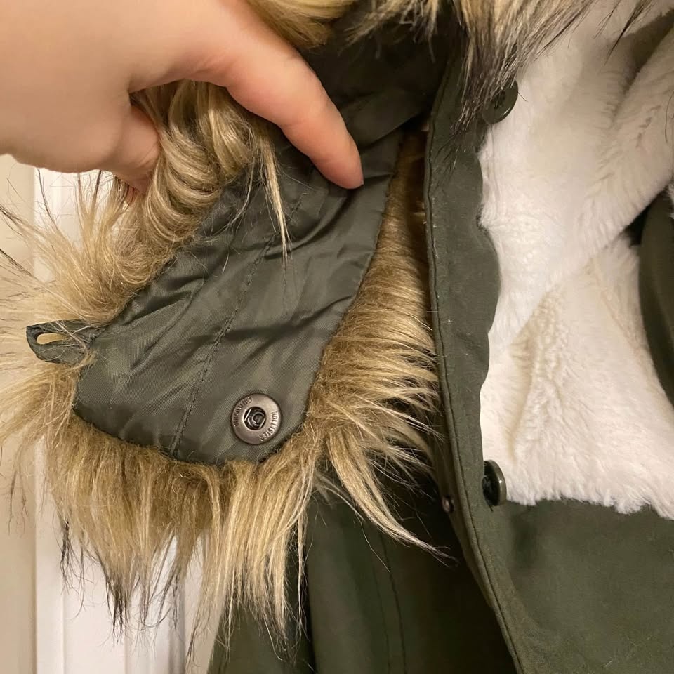 Womens Hollister Water Resistant Fur Parka Jacket - photo 4
