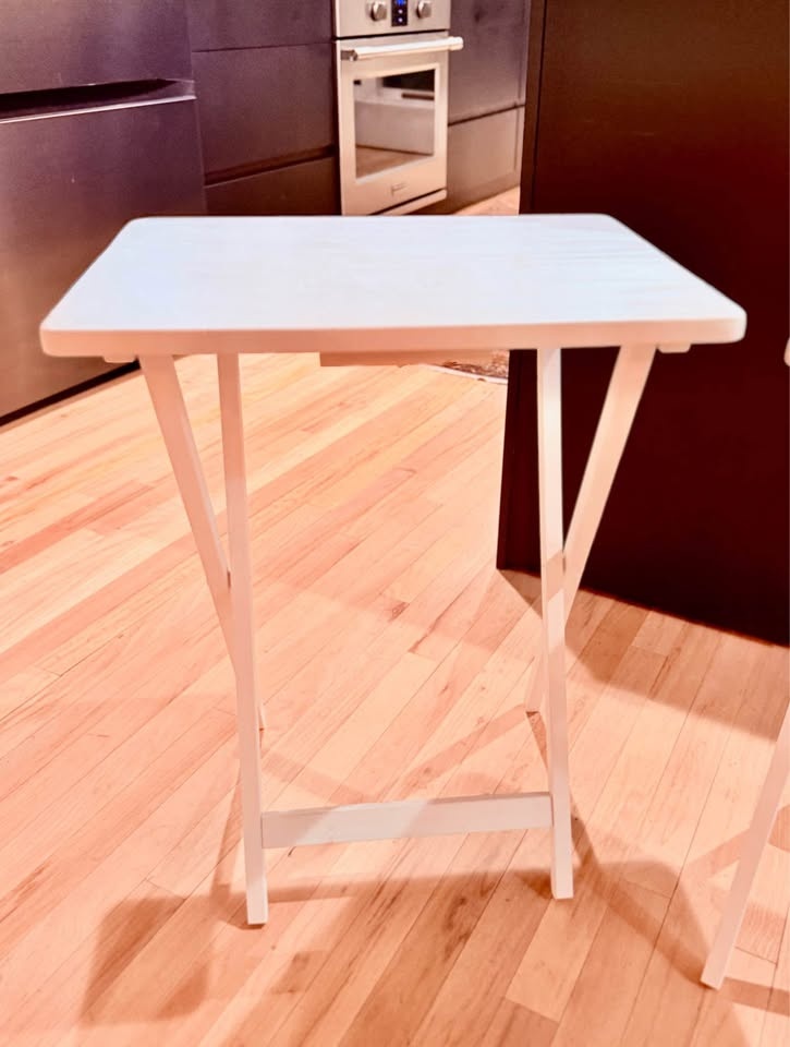 Set of 4 Folding Wood TV Tray Tables – White – Modern - photo 3