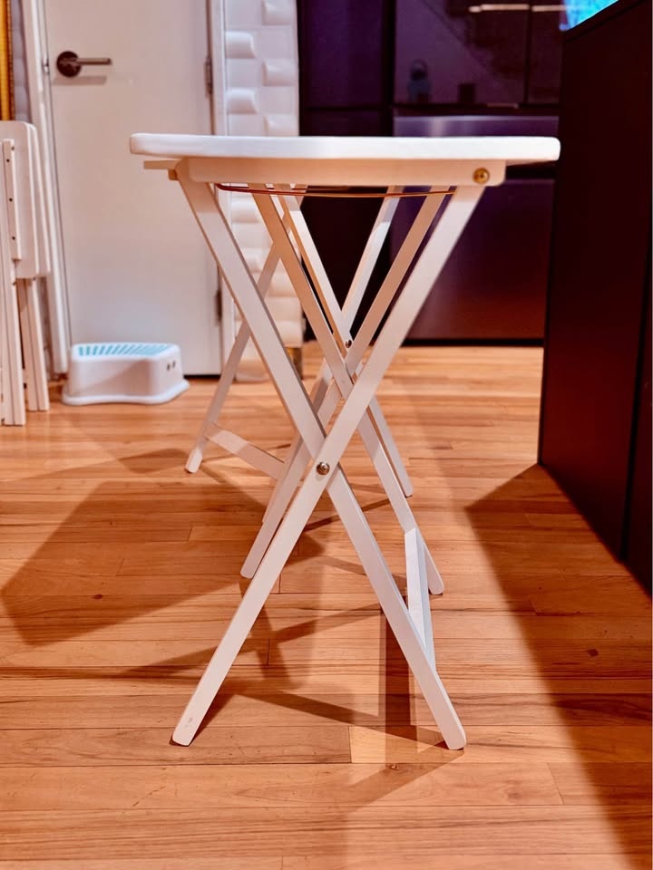 Set of 4 Folding Wood TV Tray Tables – White – Modern - photo 4