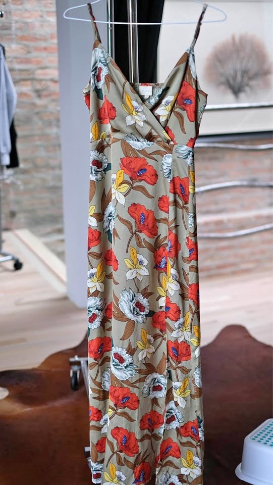 Women’s XSMALL - Floral Maxi Dress - Red, White, Yellow, Tan
