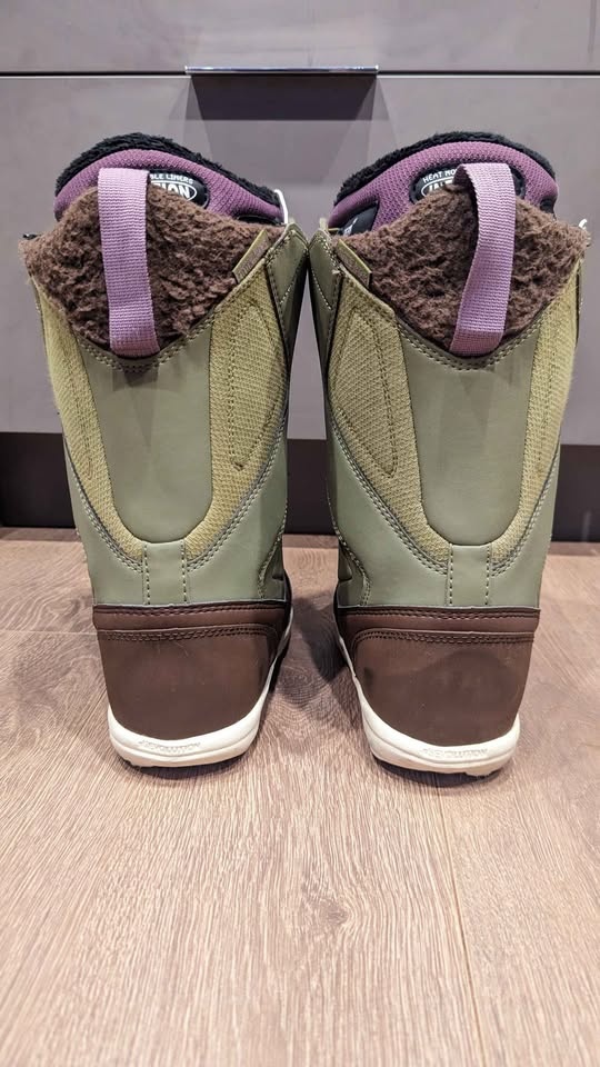 Women Snowboard Boots Size 6 - photo 3