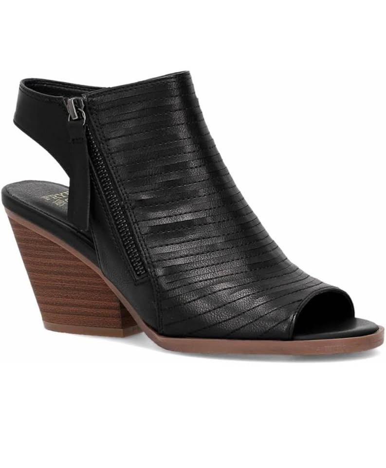 BRAND NEW Women’s FRYE open toe dress shoe black leather - photo 2