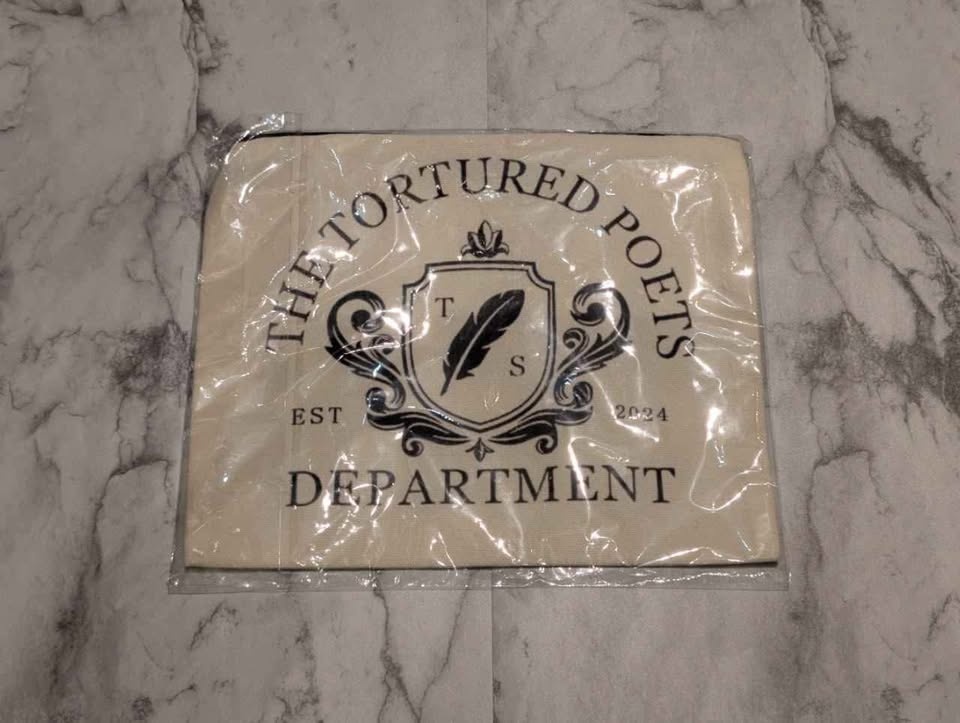 The Tortured Poets Department makeup or pencil bag Taylor Swift - photo 2
