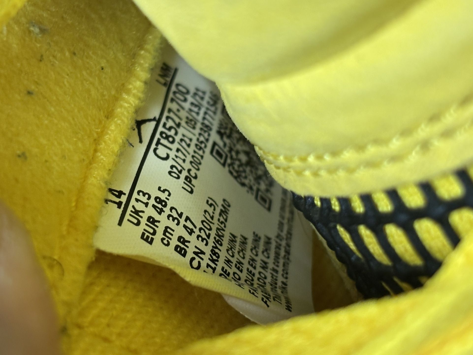 Air Jordan 4 Lighting - photo 5