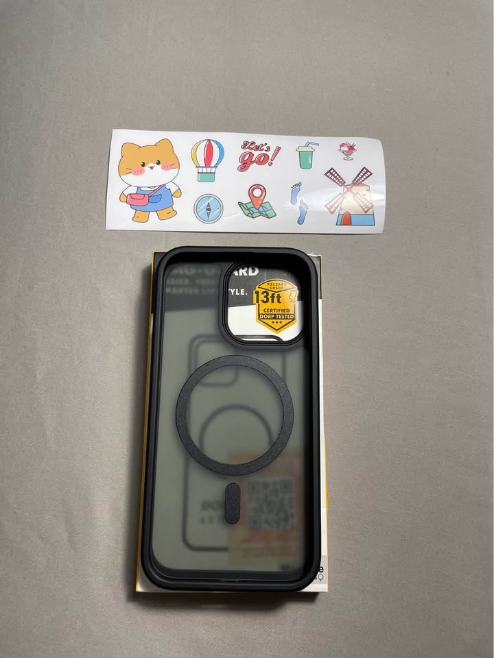 Black Frosted Magnetic Suction Phone Case for iPhone 13 Pro - photo 2