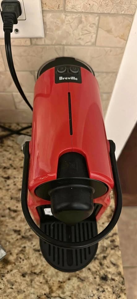 Nespresso Pixie Espresso Machine by Breville