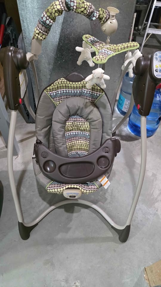 Baby swing - photo 2