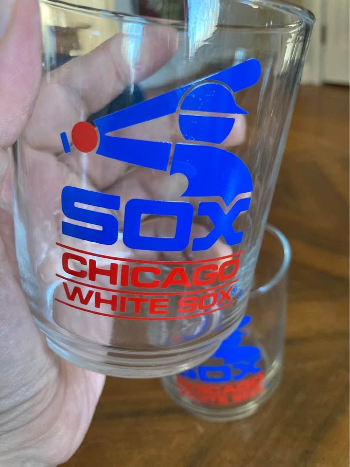 2 vintage Chicago white sox glasses - photo 2