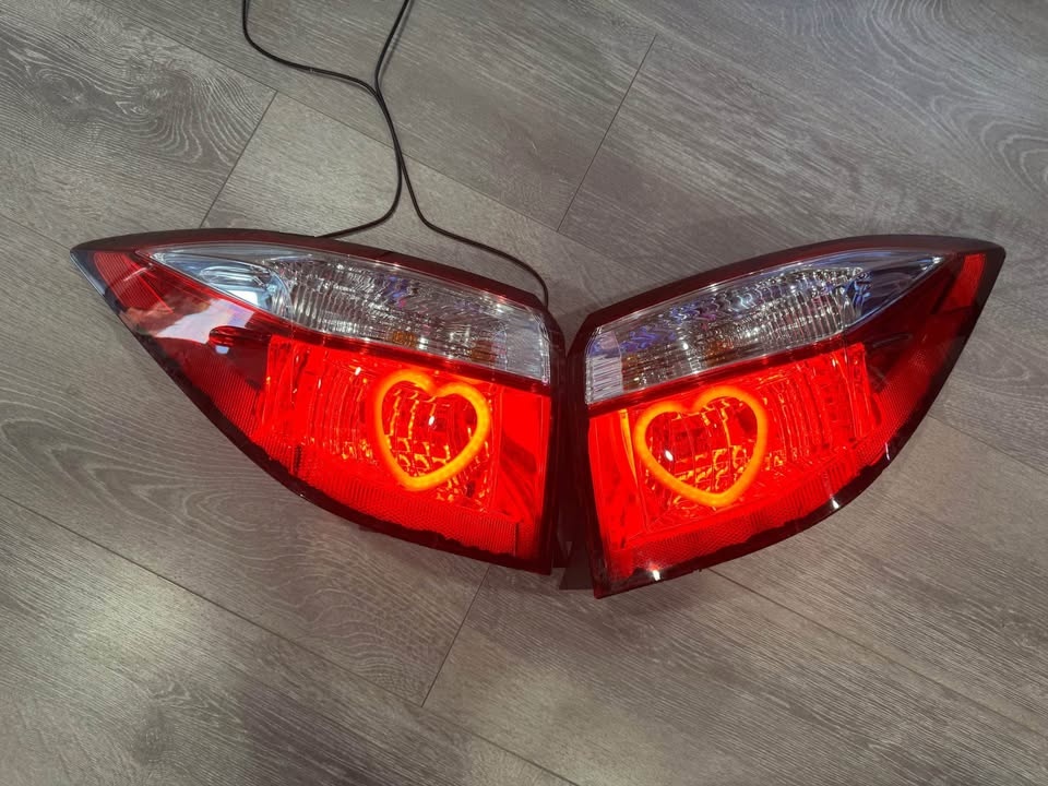 Toyota Corolla rear light 14-17 - photo 2