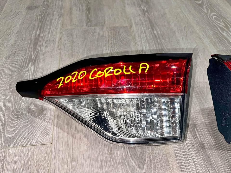 Toyota Corolla Rear light OEM passenger side 2020