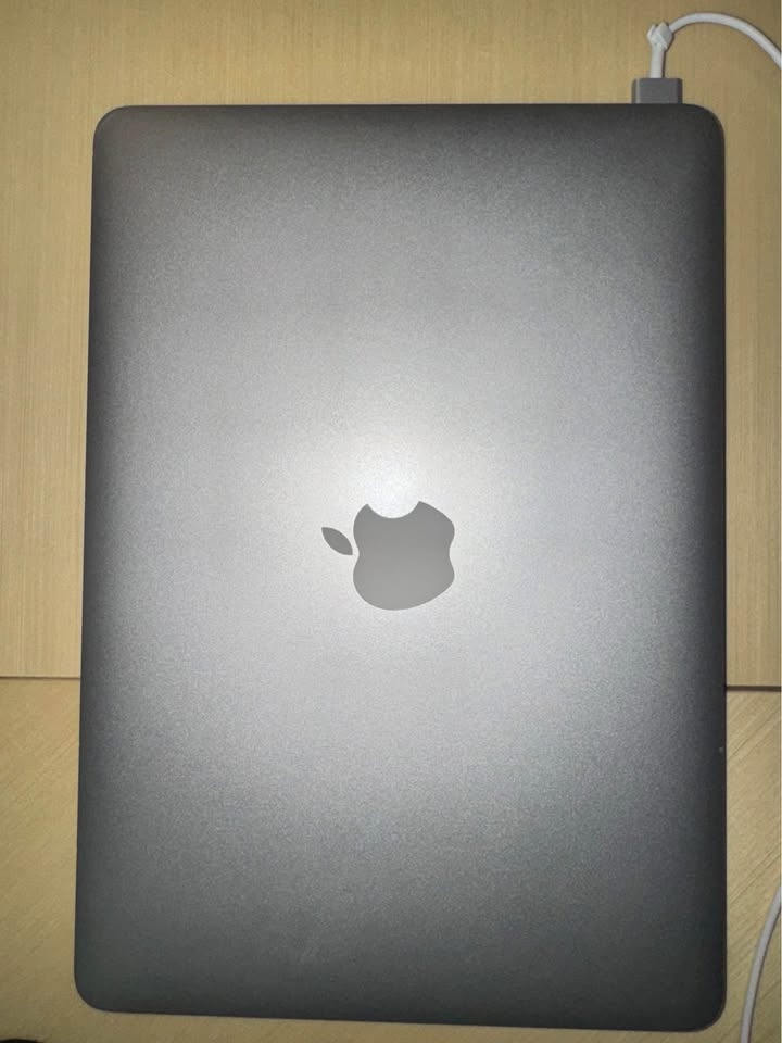 MacBook Air (13-inch, 2017) macOS sequoia - photo 2