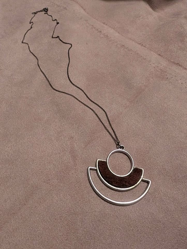 Sterling Silver necklace with Geometric Wood Pendant - photo 3