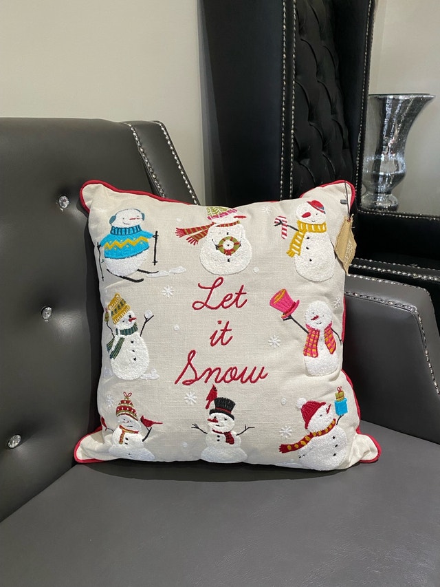 DECORATIVE “LET IT SNOW” PILLOW