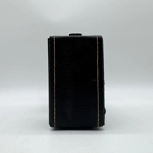 Vintage Lloyd’s TF-130AC FM AM Transistor Radio - photo 2
