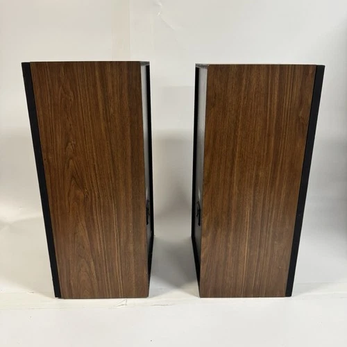Sony SS-C3 Speakers - Made in Canada - photo 4