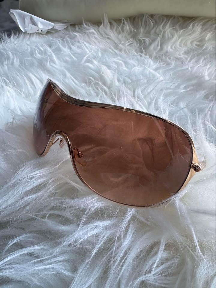 [NEVER WORN] TOM FORD SUNGLASSES - photo 2