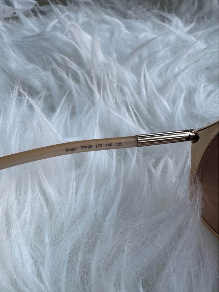 [NEVER WORN] TOM FORD SUNGLASSES - photo 5